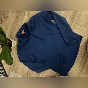 Puma Men's blue quarter Zip-Up Sweater, size medium